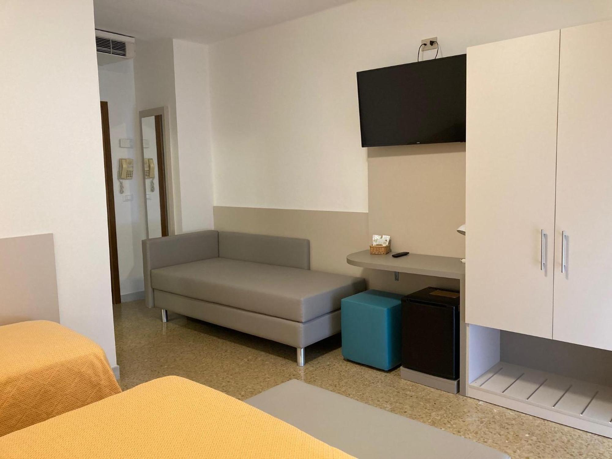 Hotel Giacomazzo Caorle Exterior foto